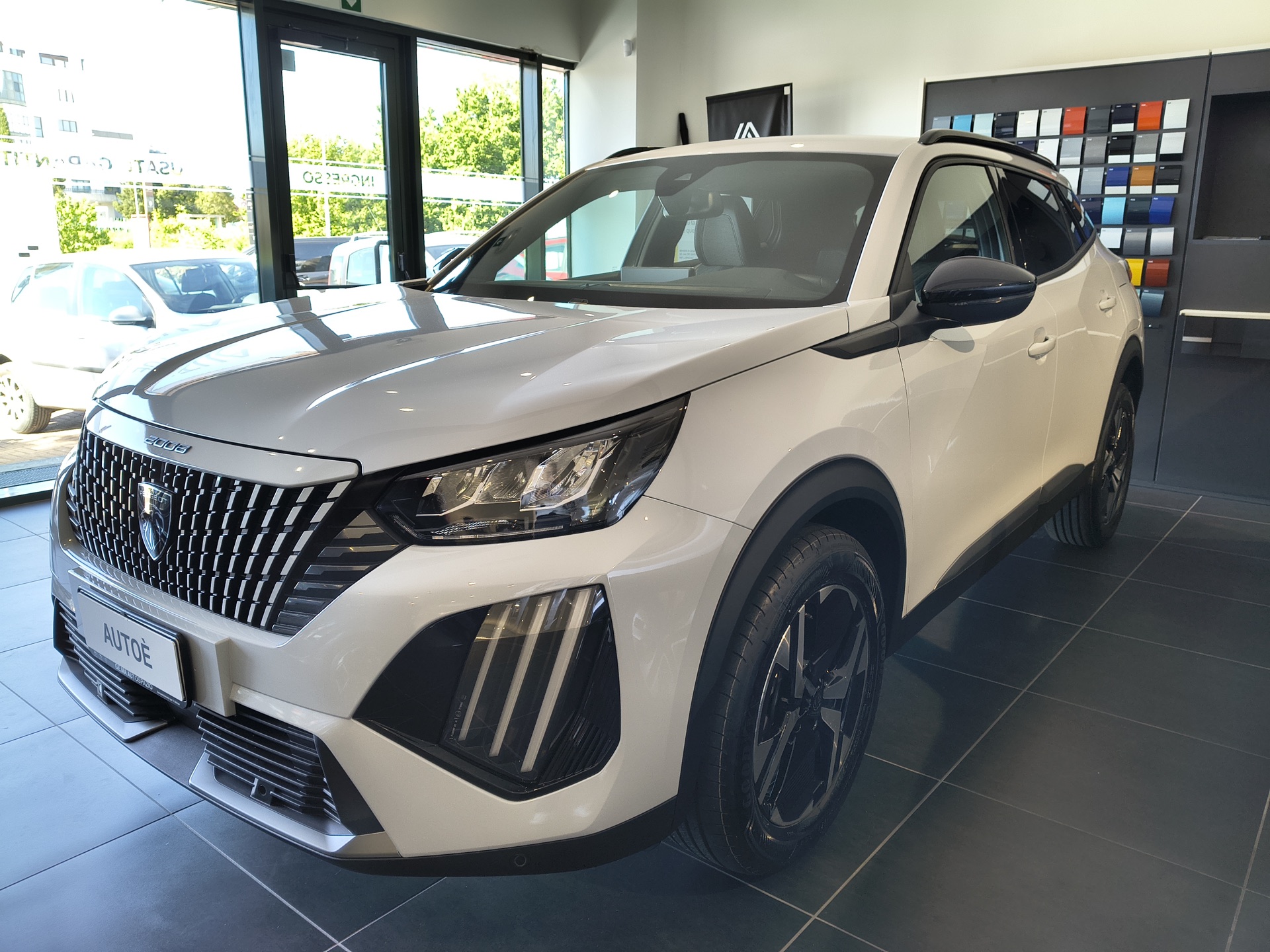 PEUGEOT 2008
