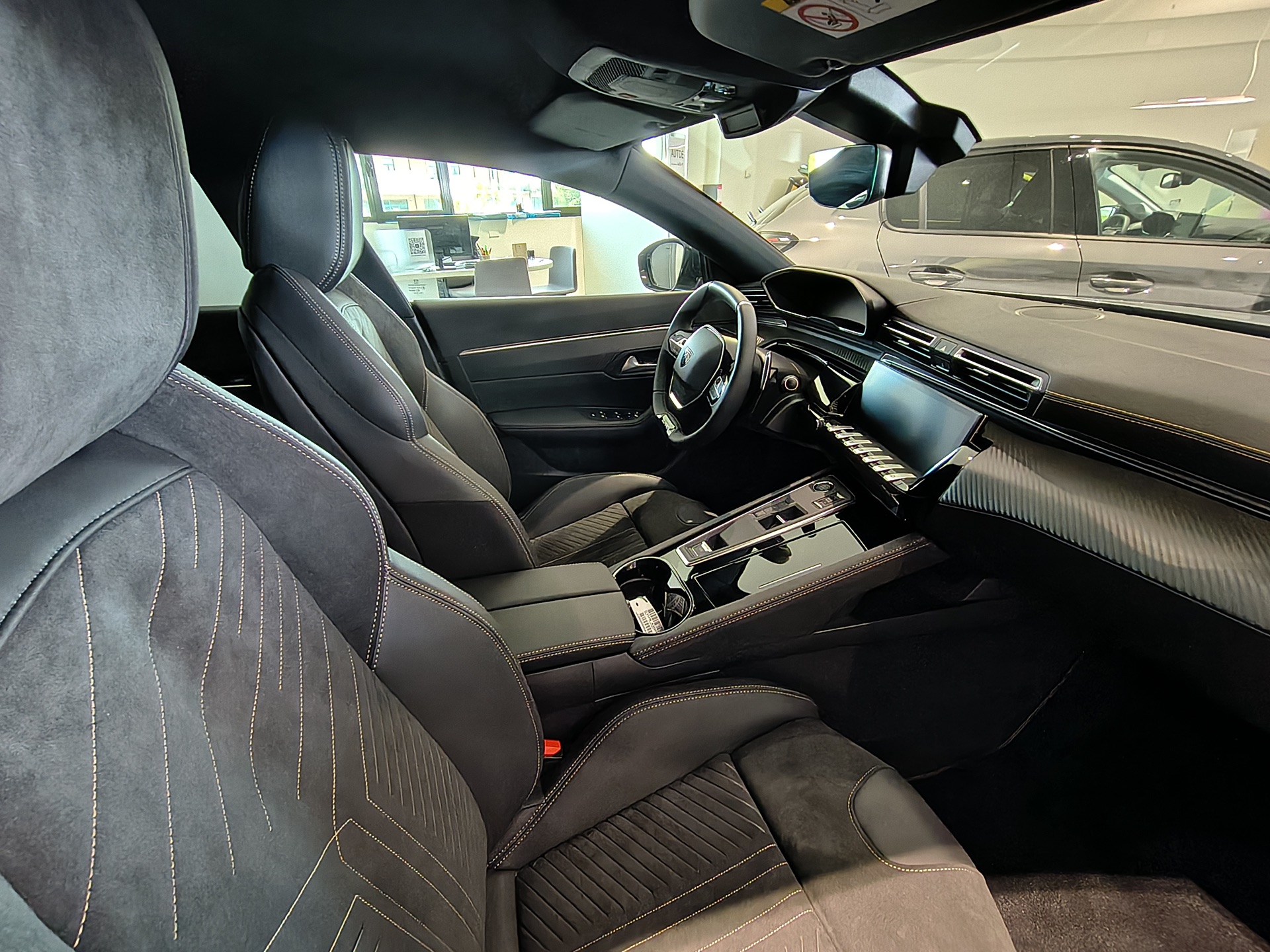 PEUGEOT 508 - miniatura 5