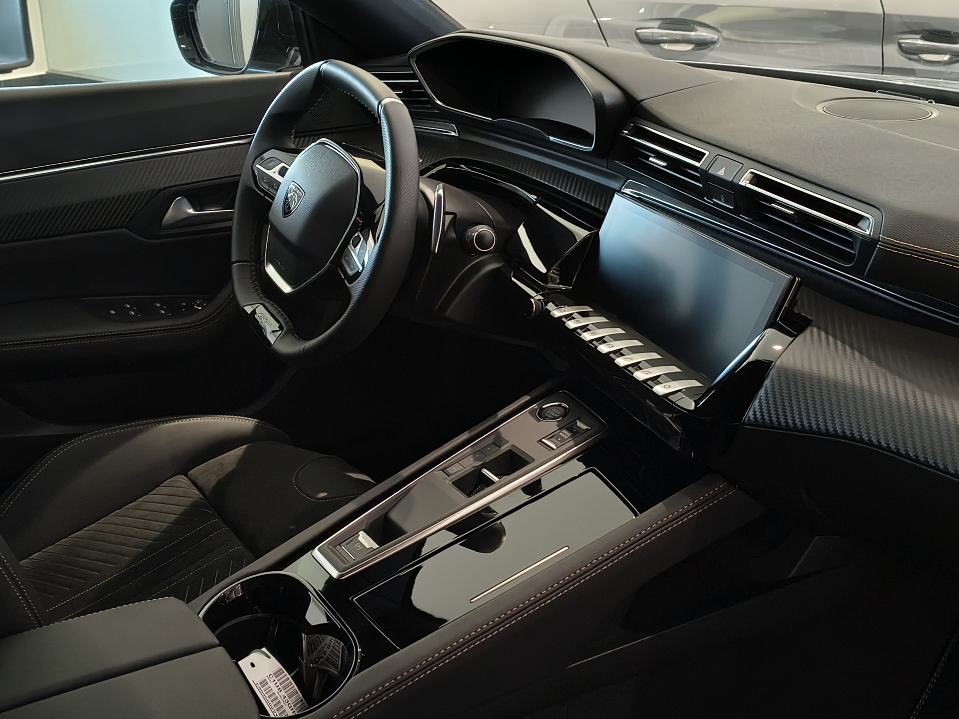 PEUGEOT 508 - miniatura 4